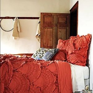 🚫❌SOLD ❌🚫Anthropologie rivulets KING quilt